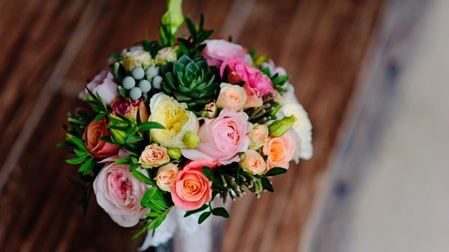 ✍ 25 Frases bonitas para regalar flores | Portal Frases